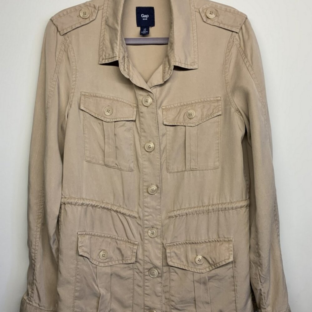 Button Up GAP Long Shirt Size SMALL